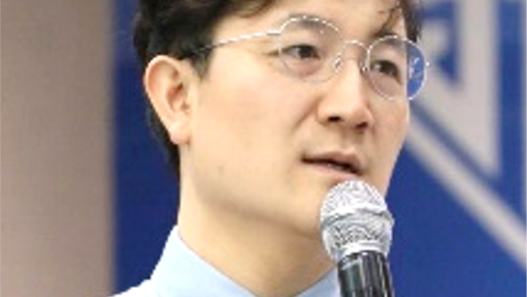 Mr. Kim Dong Yun