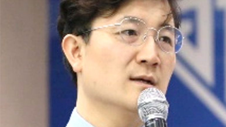 Mr. Kim Dong Yun