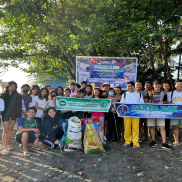 Simultaneous SCUBAsurero Underwater Clean-up and Coastal Clean-up in Celebration of Earth Day 2023 #Philippines