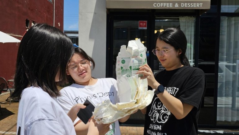 Café Milk Carton Recycling Initiative #IAYSP Korea